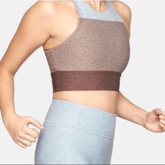 Outdoor Voices Tops - ISO outdoor voices slashback crop